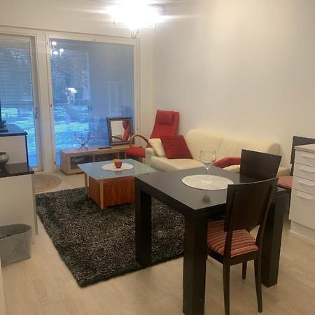 Modern Apartment Nearby Airport 반타 외부 사진