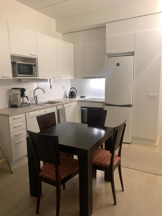 Modern Apartment Nearby Airport 반타 외부 사진